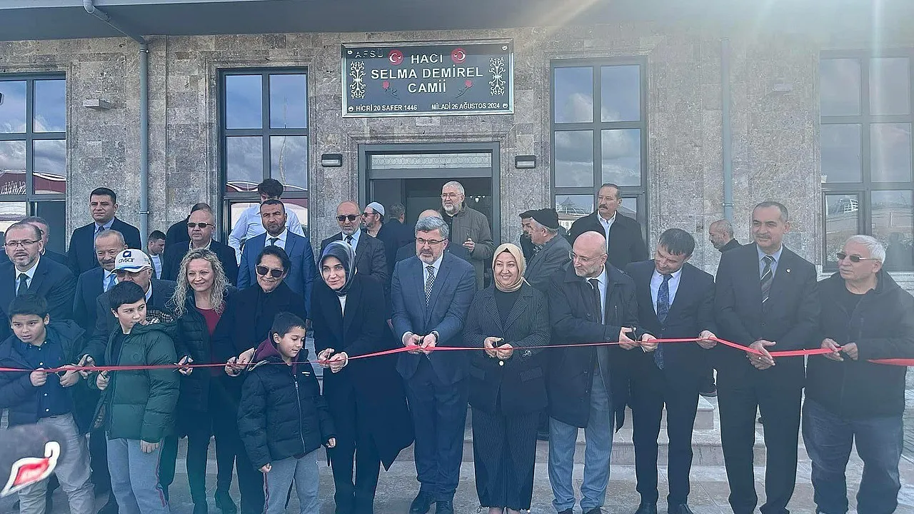 AFSÜ Hacı Selma Demirel Camii ibadete açıldı