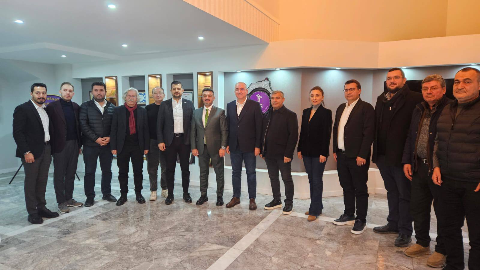 Özcan’dan mermer sektörüne ortak akıl çağrısı