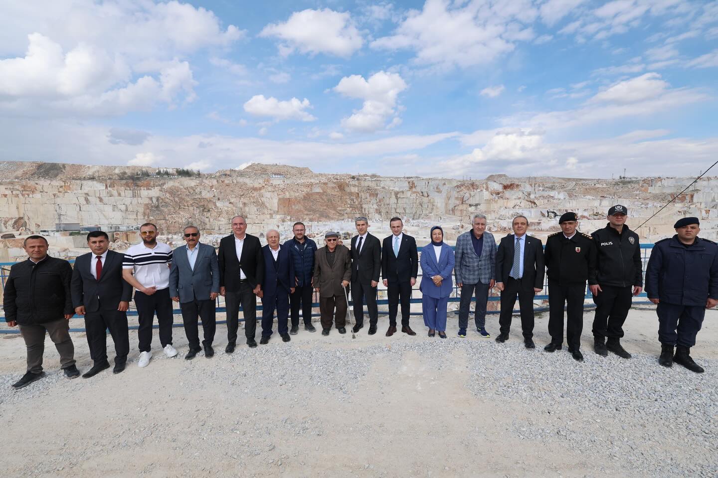 Vali Naci Aktaş’tan İscehisar’da Yoğun Mesai: Mermer Sektörü Masaya Yatırıldı