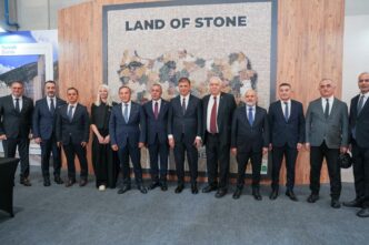 Başkan Tugay’dan İtalya’da Marble İzmir temasları